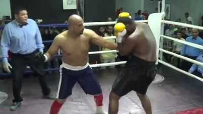 Mourad Omar vs. Ayman Farouk Abbas 024.jpg