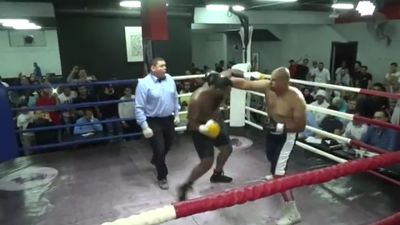 Mourad Omar vs. Ayman Farouk Abbas 031.jpg