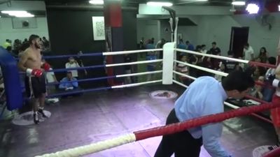 Nabil Zaks vs. Omar Kamel 004.jpg