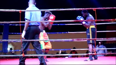 Nathanael Nukpe vs. Peter Musah 005.jpg