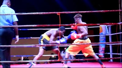 Nathanael Nukpe vs. Peter Musah 020.jpg