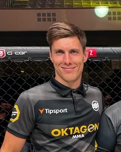 Nic Skunde.jpg