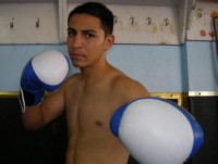 File:Oliver Flores.jpg