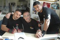 File:Onder Ozgu Johnny Eames Shiya Ozgu.jpg