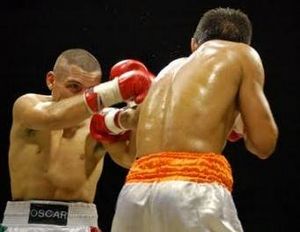 Oscar Bravo vs. Juan Jose Farias.jpg
