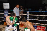 File:Padjai Yongyuthgym vs. Ganhyagu Ganzorig.652.jpg