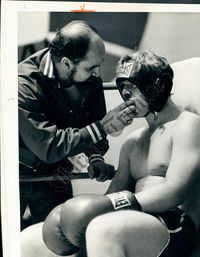 File:PatLaCassaCpdBoxing.jpg