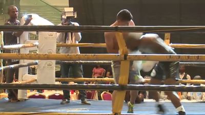 Paul Valenzuela Jr vs. Aaron Coley 003.jpg