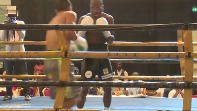 Paul Valenzuela Jr vs. Aaron Coley 005.jpg