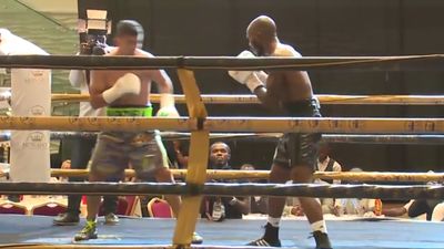 Paul Valenzuela Jr vs. Aaron Coley 007.jpg