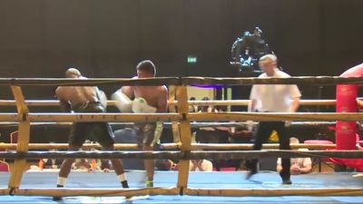 Paul Valenzuela Jr vs. Aaron Coley 009.jpg