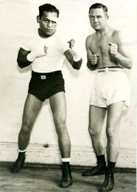 File:PedroWillie.JPG