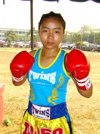 File:Petchnammoon Kwanjaisrikort.jpg
