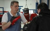File:PeteGeorge-works-paddles.jpg