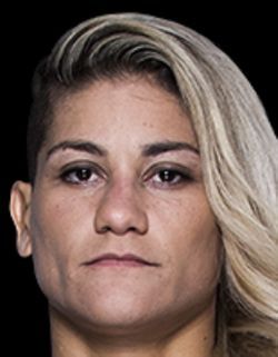 Priscila Cachoeira.jpg
