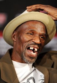 File:R. Mayweather 87894727.jpg