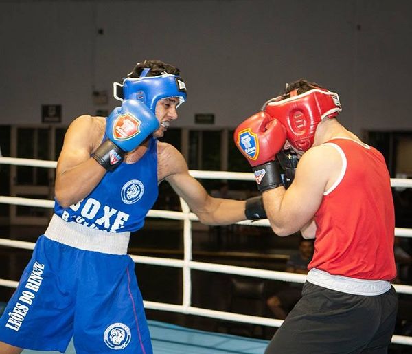 Rafael Araujo vs. Jose Almeida.jpg