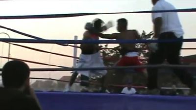 Ramon Averanga vs. Yery Mendez Cholima 045.jpg