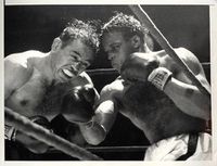 File:Ramon Fuentes vs Gil Turner.jpg