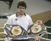 File:Raphael Zumbano 25.jpg