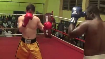Rasul Dibirov vs. Kwesi Tutu 008.jpg