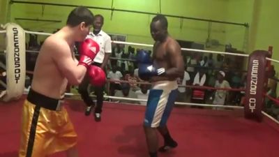 Rasul Dibirov vs. Kwesi Tutu 012.jpg