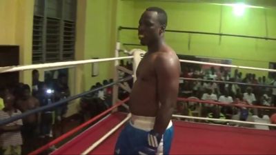 Rasul Dibirov vs. Kwesi Tutu 032.jpg