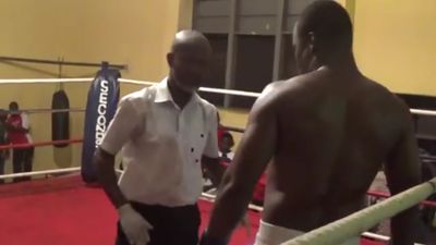 Rasul Dibirov vs. Kwesi Tutu 048.jpg