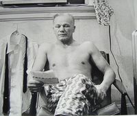 File:Reading Zale.JPG