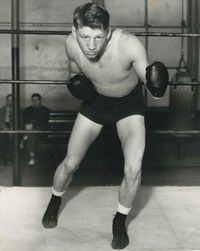 File:RedBarker.JPG