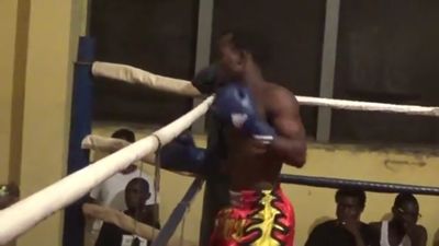 Riliwan Lawal vs. Hope Mawuli 001.jpg