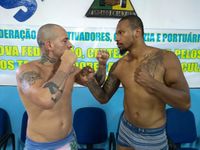 File:Robson Bambu vs. Carlos Roberto Gomes.jpg
