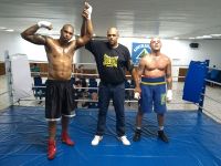 File:Robson Bambu vs. Carlos Roberto Moraes Gomes (52).jpg