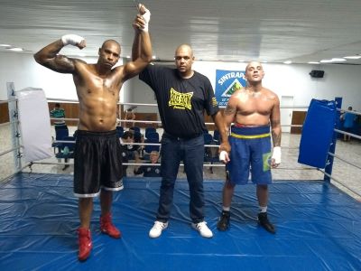 Robson Bambu vs. Carlos Roberto Moraes Gomes (52).jpg