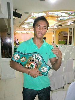 Ronnel Esparas.jpg