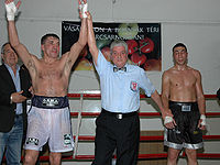 File:Rosi vs Karagoz.jpg