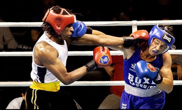 Salvation Anichebe vs. Leandro Carvalho.jpg