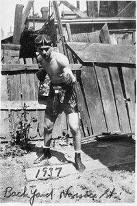 File:Sammy Luftspring 1937.jpg