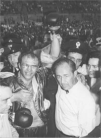 File:Sandro Mazzinghi .27.jpg
