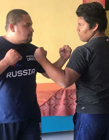 Saul Farah vs. Cesar Mamani (2nd meeting).jpg