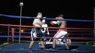 Saul Farah vs. Cesar Mamani 009.jpg