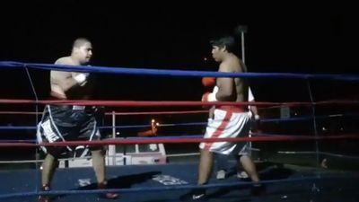 Saul Farah vs. Cesar Mamani 010.jpg