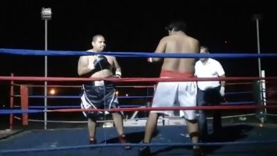 Saul Farah vs. Cesar Mamani 015.jpg