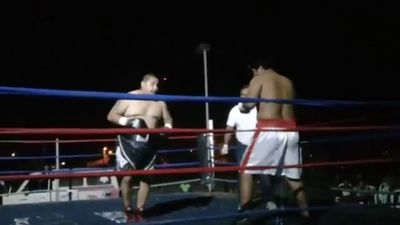 Saul Farah vs. Cesar Mamani 019.jpg