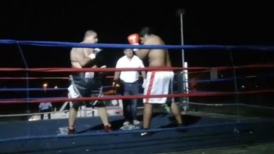 Saul Farah vs. Cesar Mamani 020.jpg