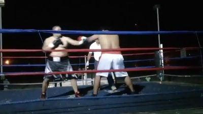 Saul Farah vs. Cesar Mamani 021.jpg