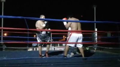 Saul Farah vs. Cesar Mamani 022.jpg