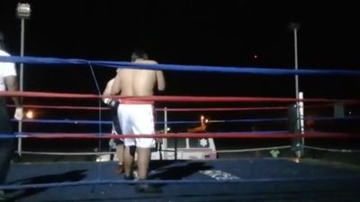 Saul Farah vs. Cesar Mamani 029.jpg