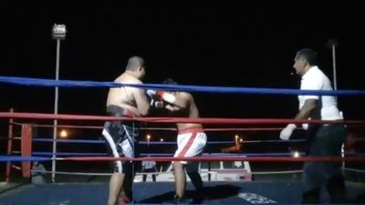 Saul Farah vs. Cesar Mamani 031.jpg