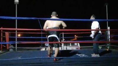 Saul Farah vs. Cesar Mamani 032.jpg